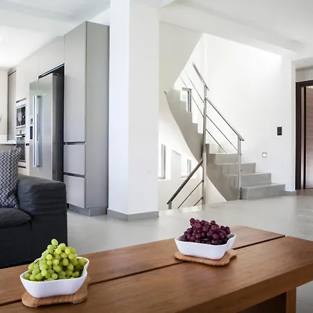 Christina By Kefalonian Chic Villas *